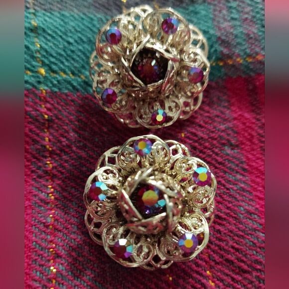 Sarah Coventry Clip On Earrings Aurora Filligree 3 Demensional Flowers - Picture 4 of 10